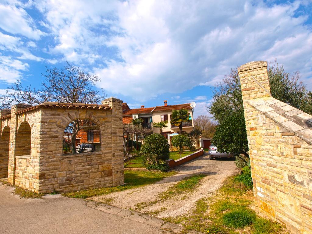 Apartments Voltica 1049 Rovinj Exterior photo