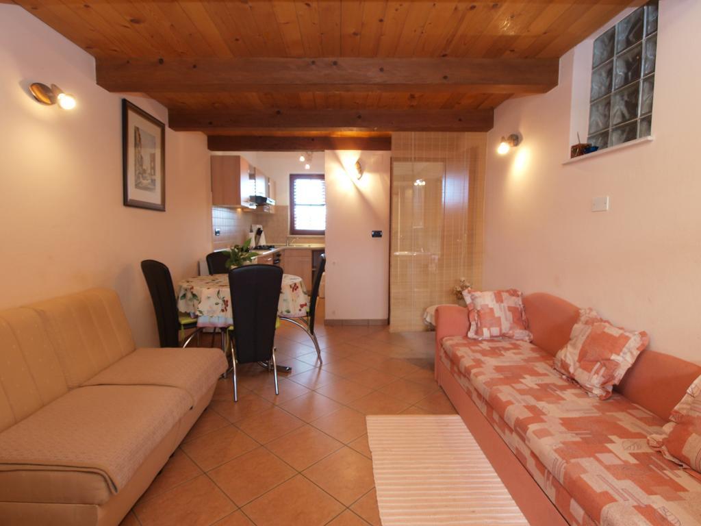 Apartments Voltica 1049 Rovinj Exterior photo