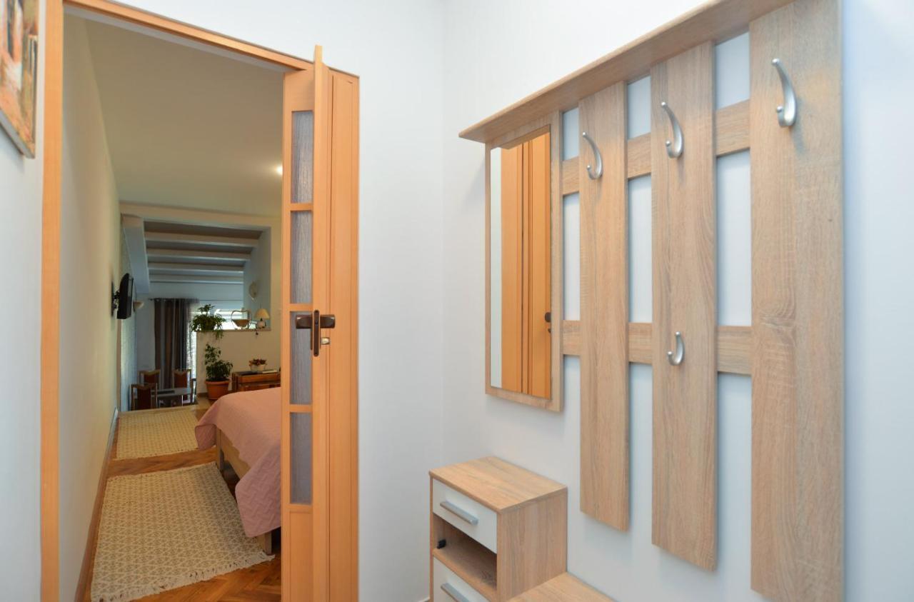 Apartments Voltica 1049 Rovinj Exterior photo