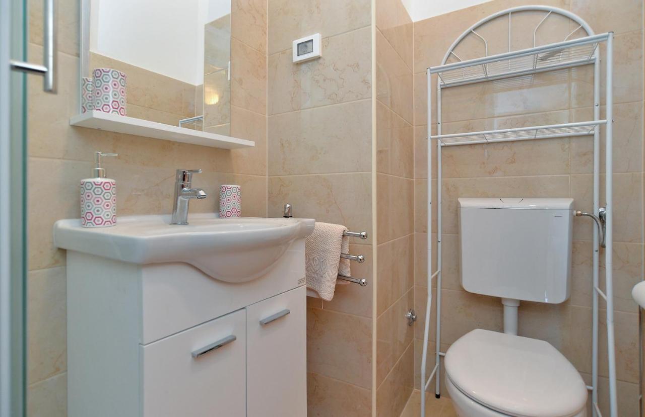 Apartments Voltica 1049 Rovinj Exterior photo